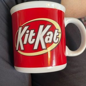 Kit Kat coffee mug no chips or cracks